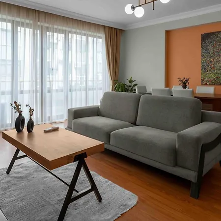 Apartman Bright & Spacious 3br Apt. In Center Of Besiktas Isztambul