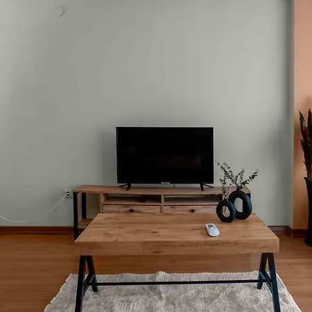 Bright & Spacious 3br Apt. In Center Of Besiktas