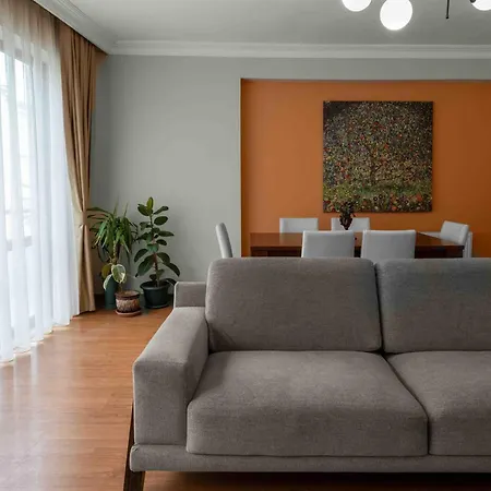 Bright & Spacious 3br Apt. In Center Of Besiktas * Стамбул